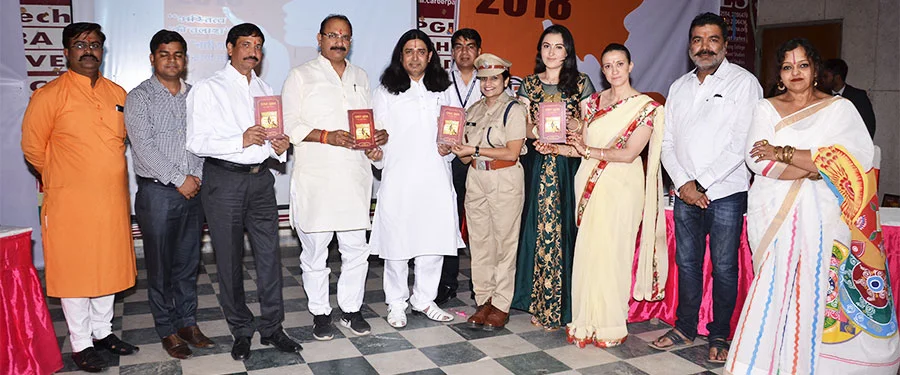 Ramal-Gyan-launched-with-Pt.-Suresh-Mishra-Police-officer-Ms.-Sunita-Meena-Mr.-Jai-Ahuja-Himani-Agyani
